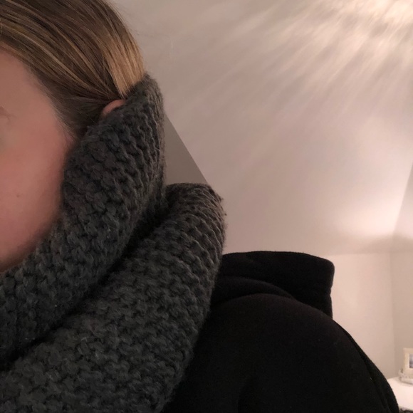 Infinity scarf - Picture 3 of 3